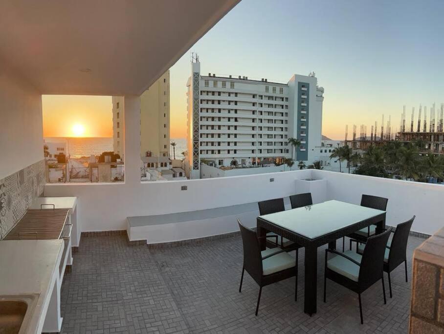 2Br/2Ba Condo 1 Block To Ocean! - Unit #5 Mazatlan Bagian luar foto