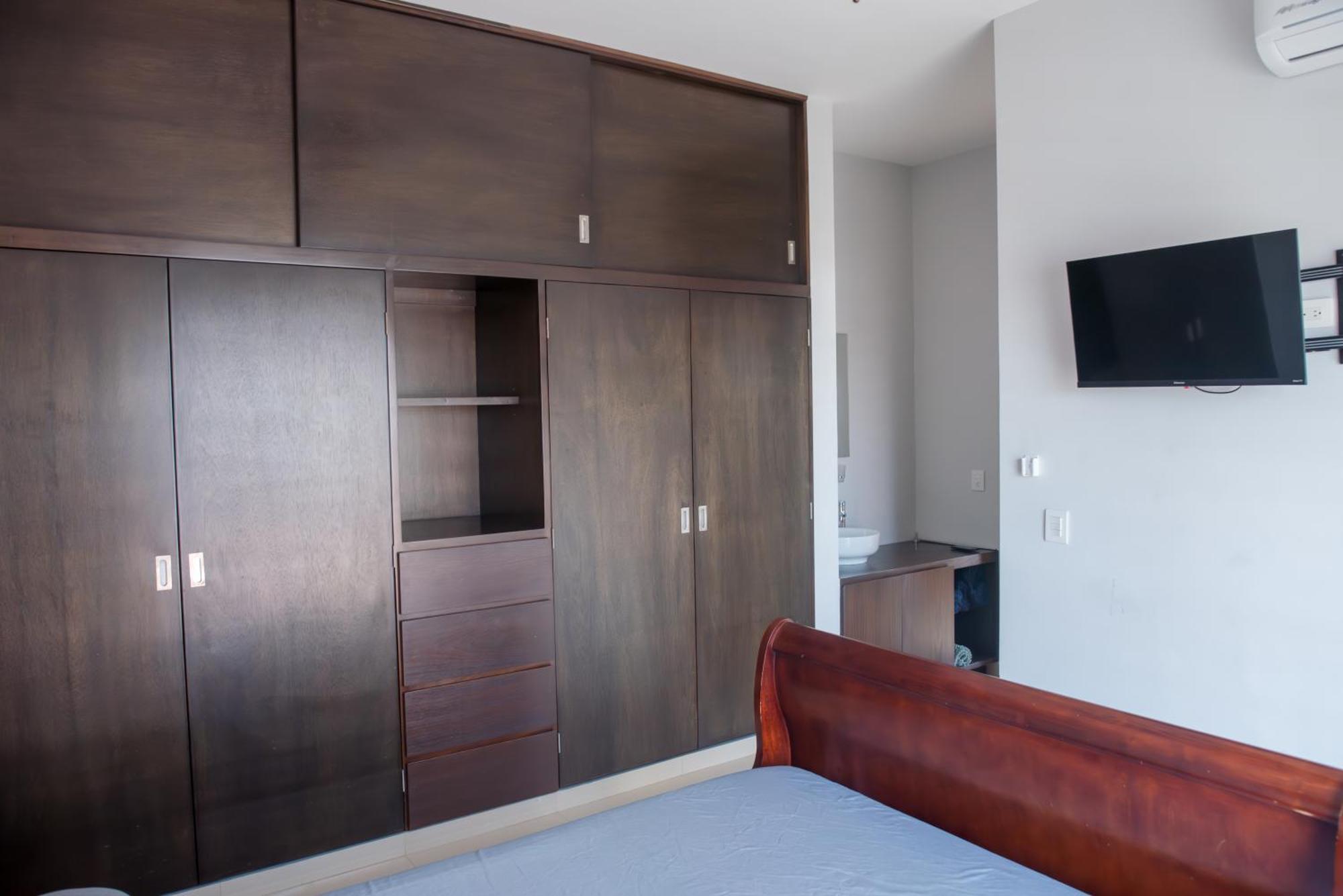2Br/2Ba Condo 1 Block To Ocean! - Unit #5 Mazatlan Bagian luar foto